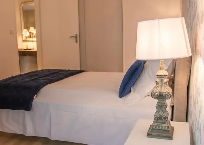 Logement Centre Ville De Reims - Commerces - Wifi