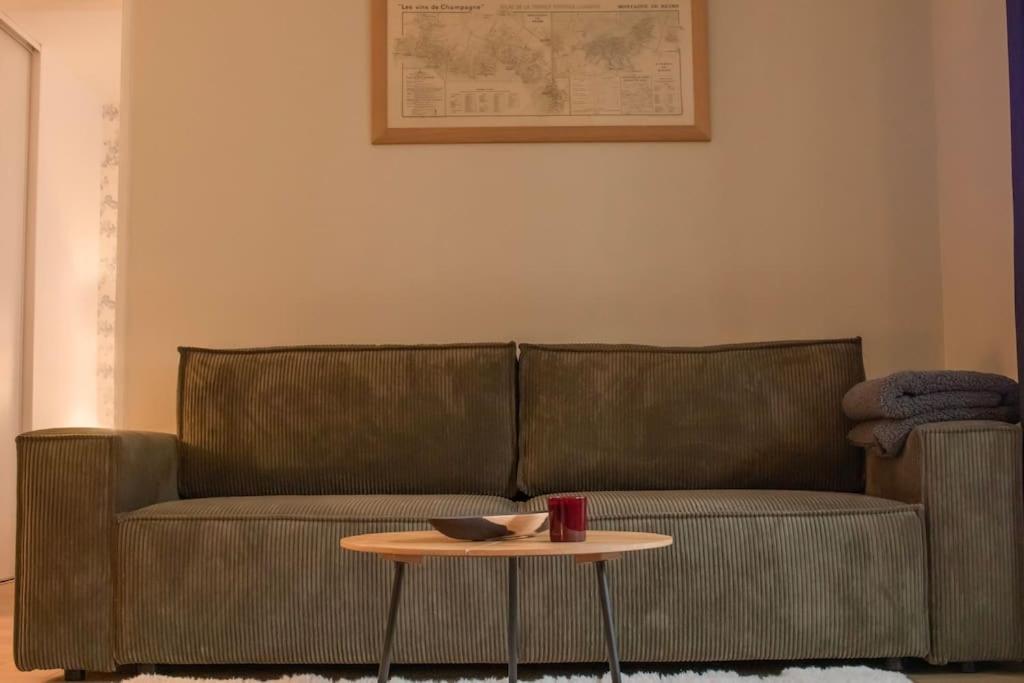Centre De - Commerces - Wifi Apartment
